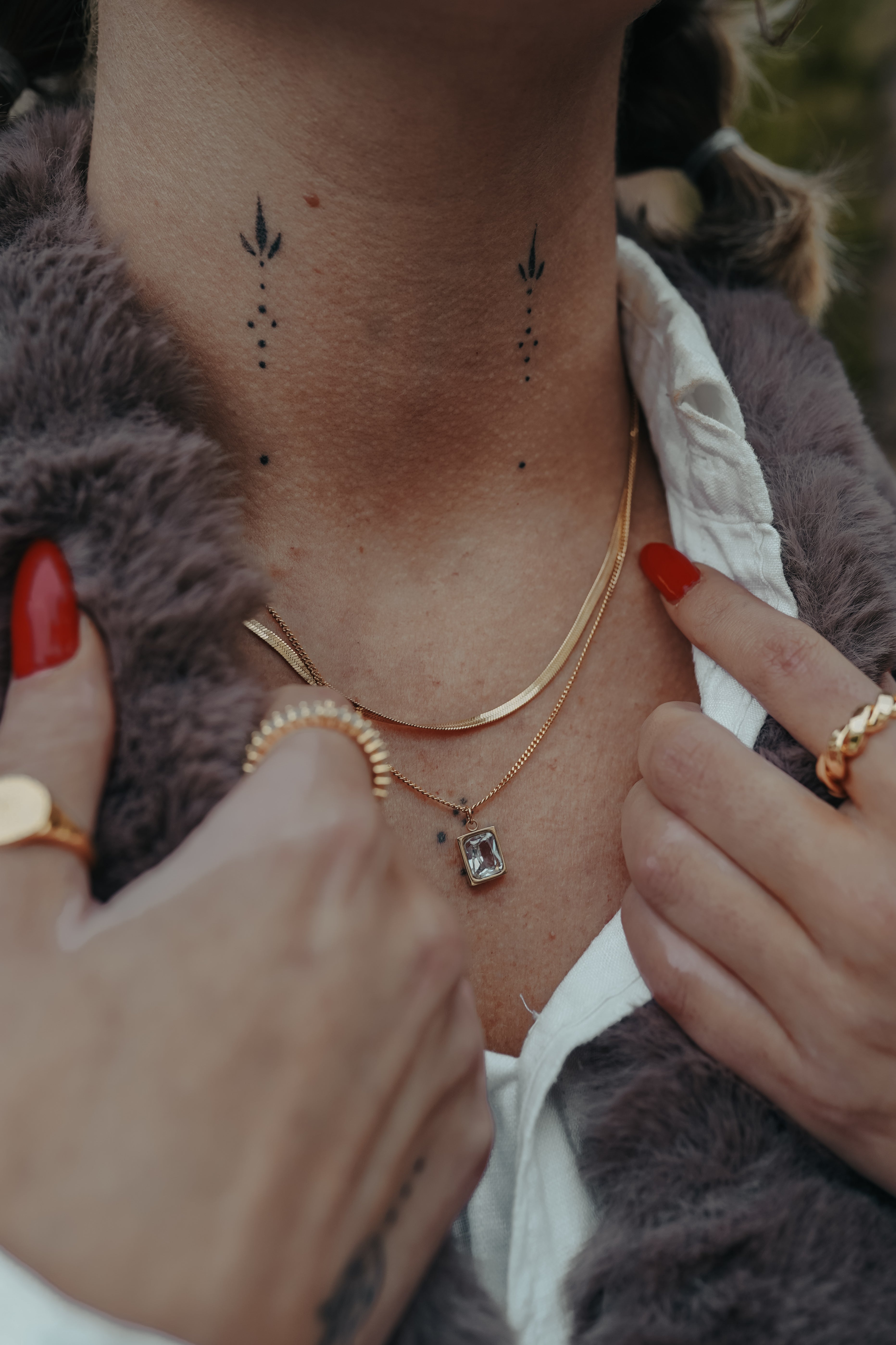 Halskette layering mit stein - doppelte Halskette - goldene sleek Kette mit Anhänger