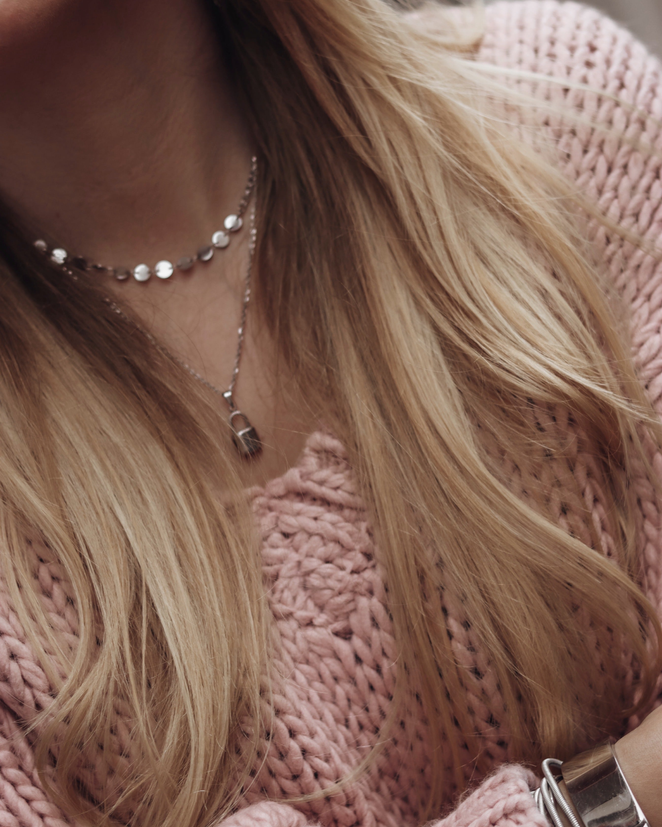 Lola Coin Choker