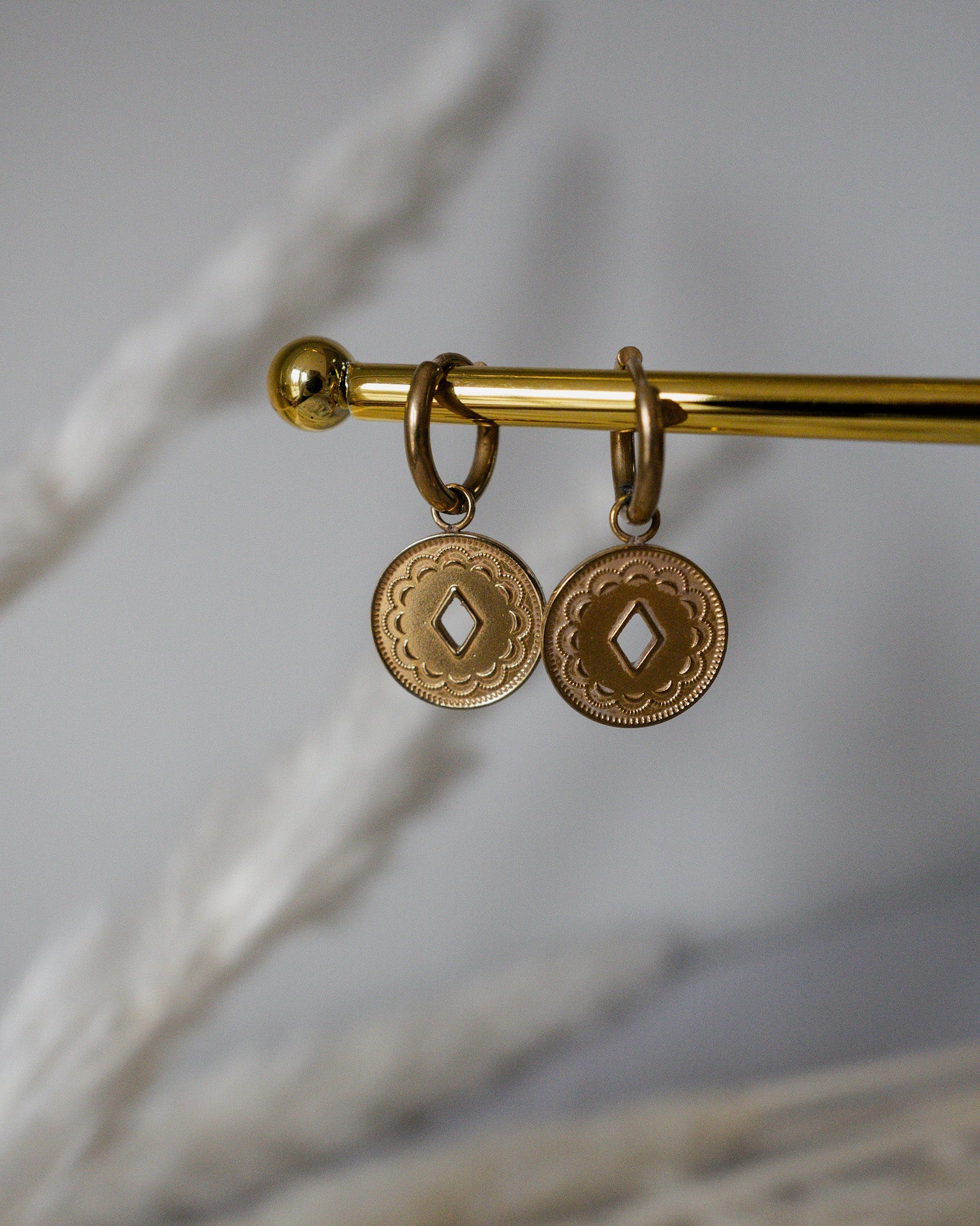 Jasmine Hoops